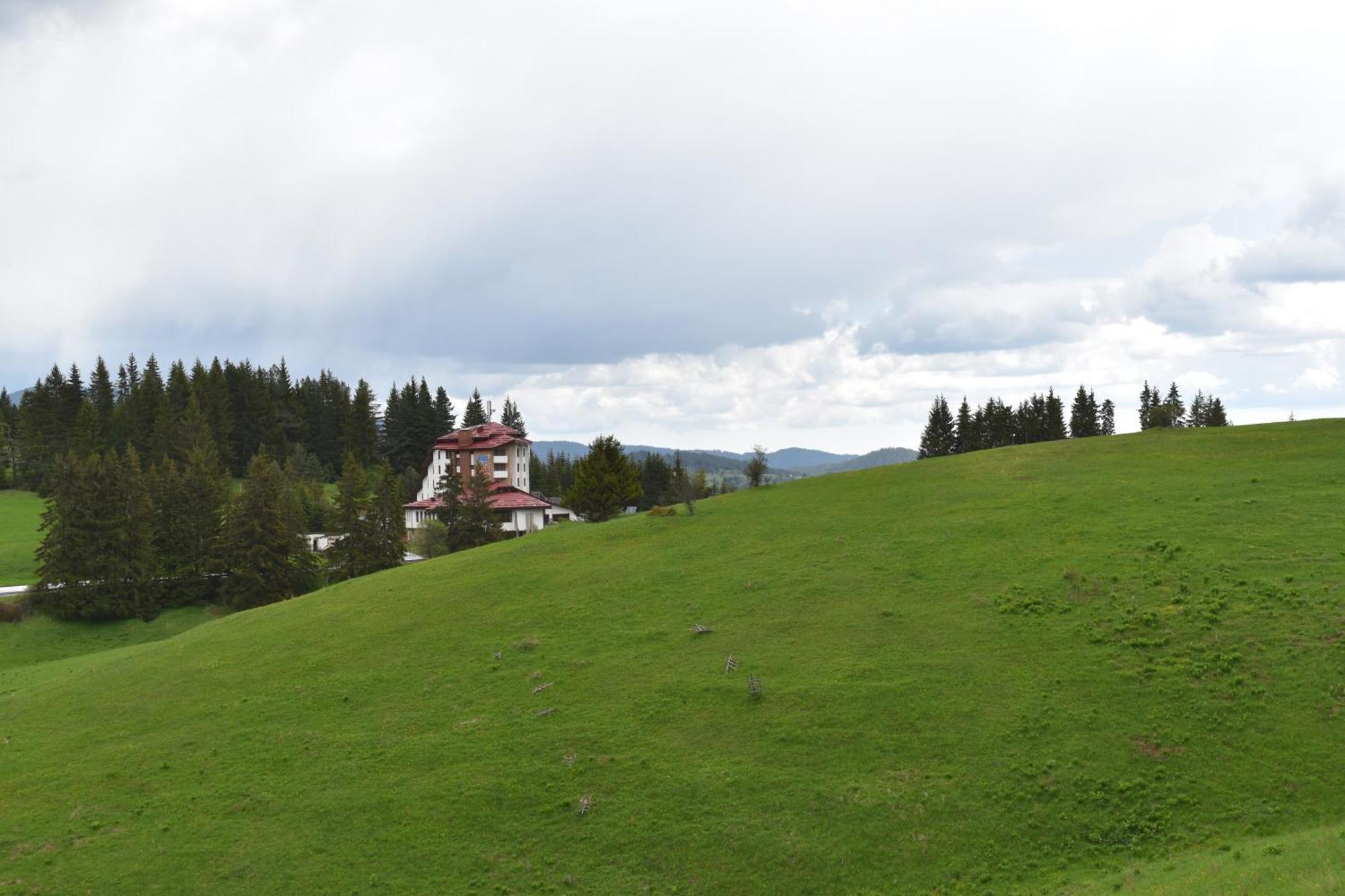Hotel Coop Rozhen Pamporovo Buitenkant foto