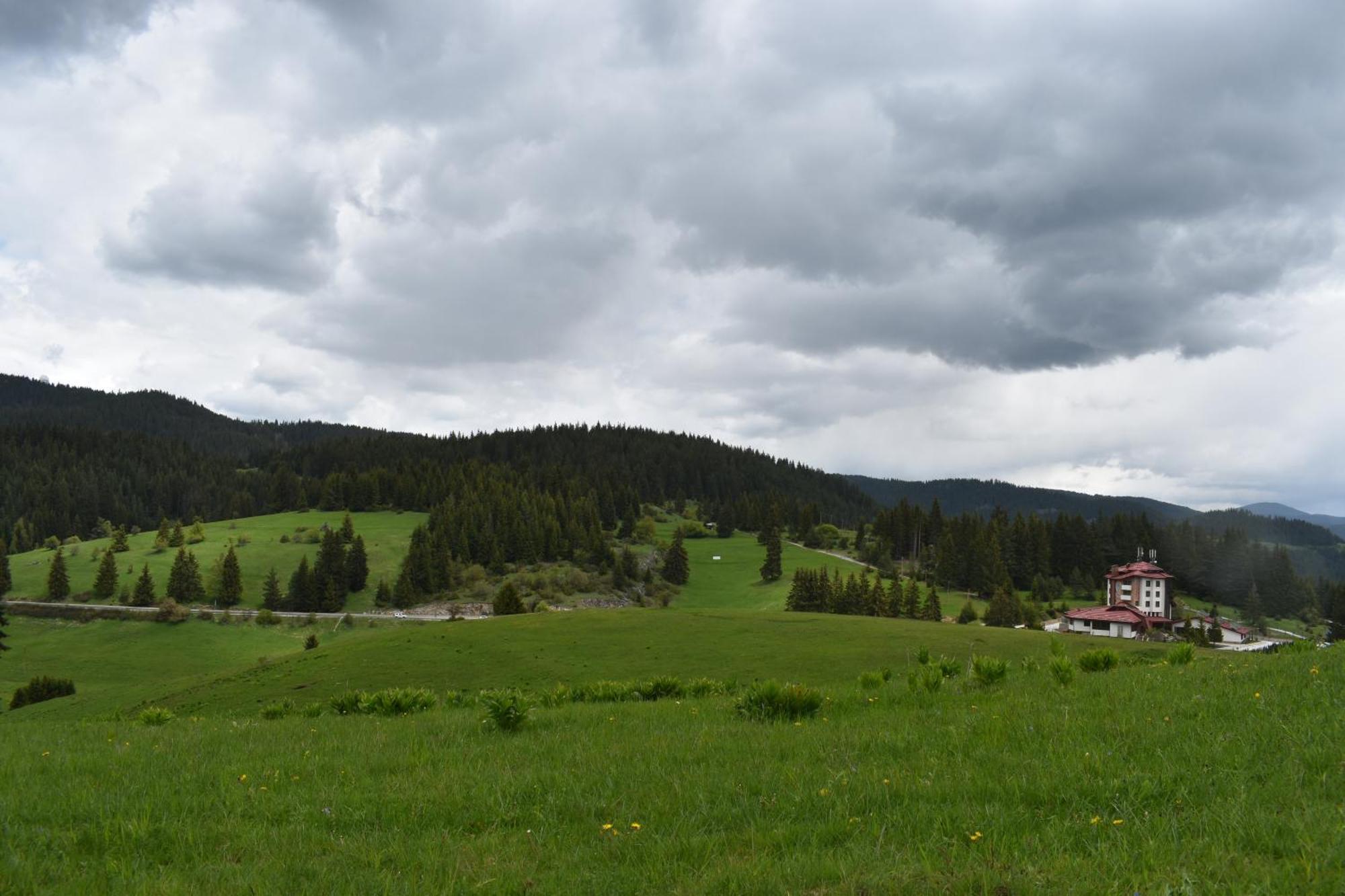 Hotel Coop Rozhen Pamporovo Buitenkant foto